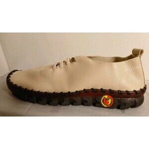 OY Thin Leather Moccasin Shoes Womens 11 Light Brown/Tan NEW COMFY